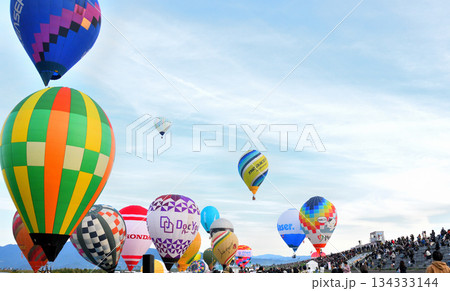熱気球・バルーン 134333144