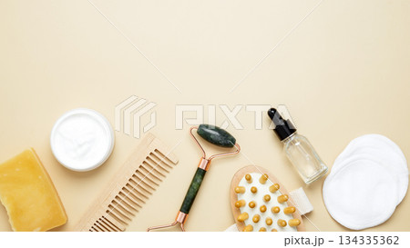 Natural beauty set with marble roller, wooden body brush, face cream and serum 134335362