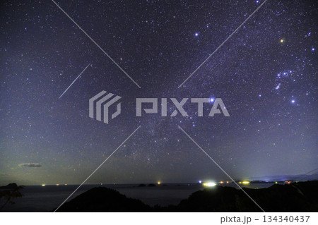 《ふたご座流星群》ふたご座流星群と冬の大三角形 134340437