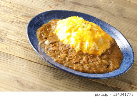 オムカレーライス 134341773