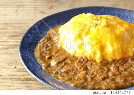 オムカレーライス オムカレーライス 134341777