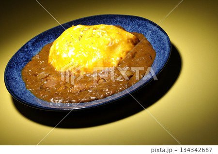 オムカレーライス 134342687