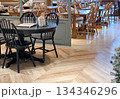 カフェ　椅子　テーブル 134346296