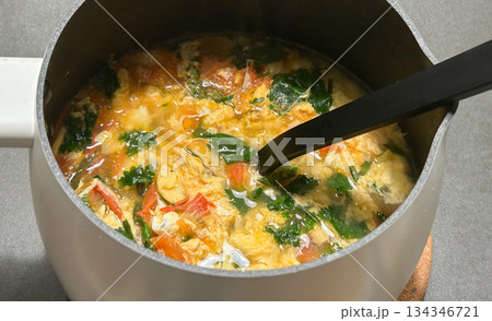 トマトとたまごのスープ トマトとたまごのスープ 134346721