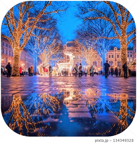 クリスマスのイルミネーション 134349328