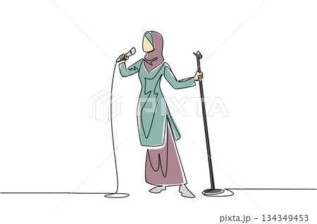Continuous one line drawing Arabian woman in casual clothes singing while holding a standing mic and posing. Performance of a diva. National Sing Out Day. Single line draw design vector illustration 134349453
