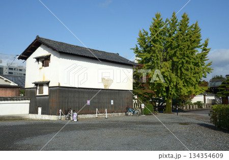 妙覚寺 土蔵 京都市上京区上御霊前通小川東入 妙覚寺 土蔵 京都市上京区上御霊前通小川東入 134354609