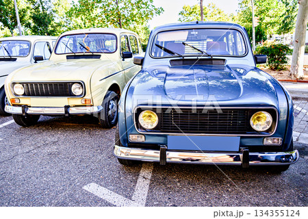 Details of an old, classic car, retro vehicle 134355124