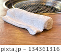 白いおしぼりタオル　飲食店 134361316