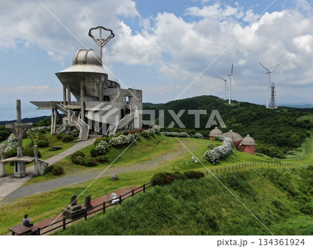 鹿屋市輝北町のうわば高原の輝北天球館付近の空撮 鹿屋市輝北町のうわば高原の輝北天球館付近の空撮 134361924