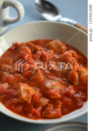 チキントマト 134361986