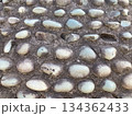 石が敷き詰められたテクスチャー 134362433