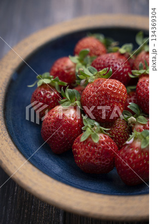 美味しそうなイチゴ　あまおう 134369304