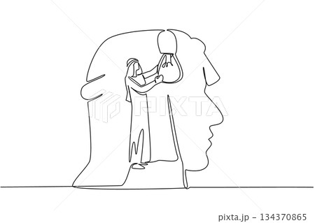 Single continuous line drawing Arab man installs big bulb inside silhouette of big head. Symbol of caring for the health of creative mind. National Creativity Day. One line design vector illustration 134370865
