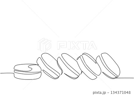 Continuous one line drawing colorful macarons lined up diagonally and the ends placed in the normal position. Very delicious snack. National Macaron Day. Single line draw design vector illustration 134371048