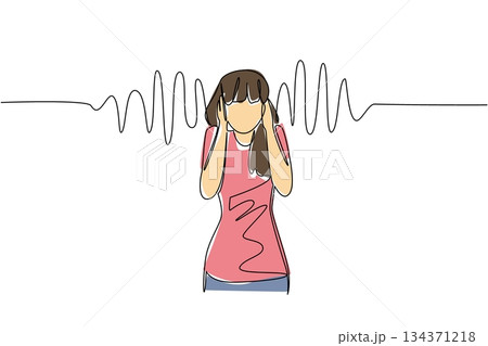 Single continuous line drawing a young woman in casual clothes holds ears with both hands and sound wave effects. Dizzy with noise. National Save Your Hearing Day. One line design vector illustration Single continuous line drawing a young woman in casual clothes holds ears with both hands and sound wave effects. Dizzy with noise. National Save Your Hearing Day. One line design vector illustration 134371218