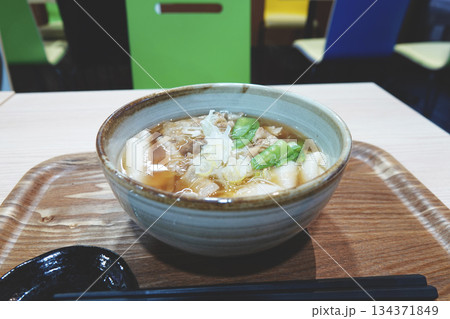 上州名物 もち豚ひもかわうどん(温) 上州名物 もち豚ひもかわうどん(温) 134371849