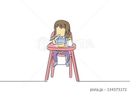 Single line drawing of a young girl sitting on a high chair eating food with a spoon and bowl beside a milk bottle, highlighting Infant Feeding Day in a health concept illustration. 134373172