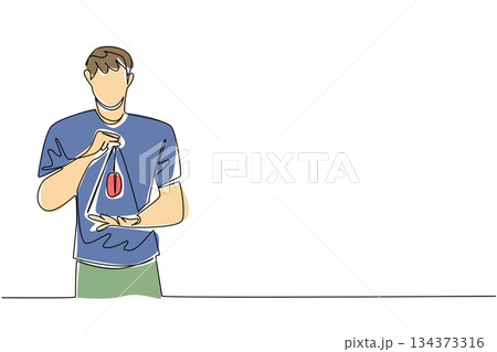 A single line drawing of a young man performing yo-yo tricks with focus, illustrating creativity and skill in a modern event design concept for National Yo Yo Day. A single line drawing of a young man performing yo-yo tricks with focus, illustrating creativity and skill in a modern event design concept for National Yo Yo Day. 134373316