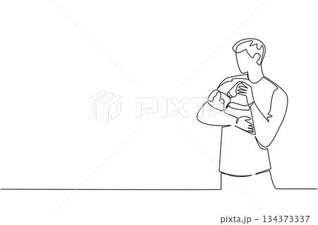 A continuous line drawing showing a young father feeding his baby with a bottle, celebrating Infant Feeding Day, symbolizing loving, caring, nurturing and parenting in a family health concept. A continuous line drawing showing a young father feeding his baby with a bottle, celebrating Infant Feeding Day, symbolizing loving, caring, nurturing and parenting in a family health concept. 134373337