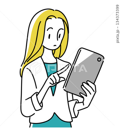 タブレットで調べ物をする女性の上半身｜1人・20代30代・オフィスワーカー・ビジネス 134373399