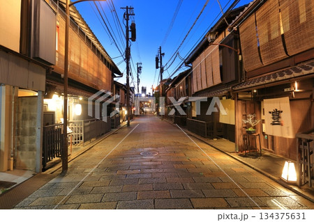 【京都府】祇園新橋の夜景 134375631