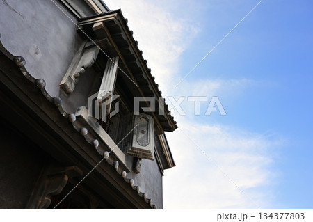 犬山城下町の土蔵のある風景（新町の米清旧宅） 134377803