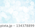 水色のドリーミーなキラキラしたグラデーション背景 134378899