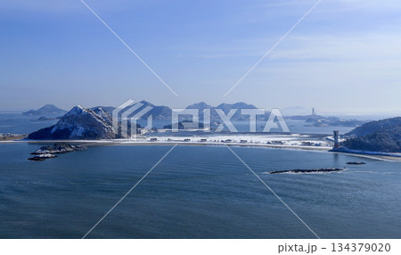 Winter scenery of the Gogunsan islands near Gunsan, South Kotea. Winter scenery of the Gogunsan islands near Gunsan, South Kotea. 134379020