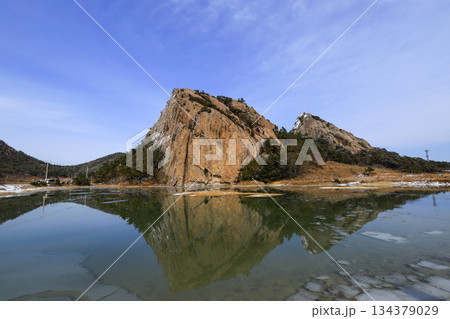 Winter scenery of the Gogunsan islands near Gunsan, South Kotea. Winter scenery of the Gogunsan islands near Gunsan, South Kotea. 134379029