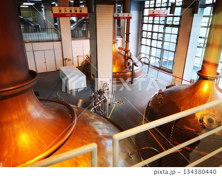 ビール工場の工場見学 134380440