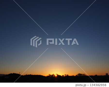 幻想的な夕景 幻想的な夕景 134382938