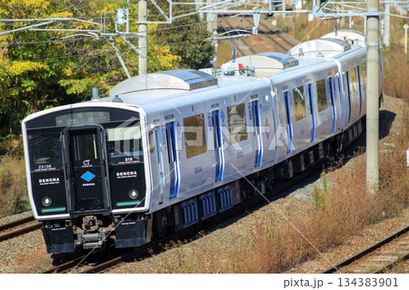 鹿児島本線を走るBEC819系電車（DENCHA） 134383901