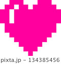ピンクのハートのドット絵 134385456