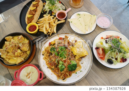 食べ物 食物 フード 134387926