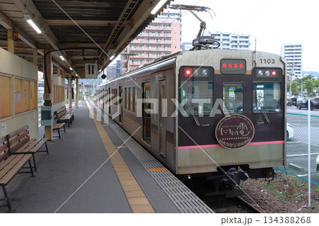 福島交通飯坂線1000系電車（福島⇔飯坂温泉） 134388268