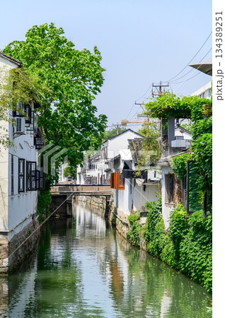 中国の蘇州にある平江路のとても美しい風景 中国の蘇州にある平江路のとても美しい風景 134389251