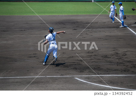 高校野球 シートノック風景 134392452