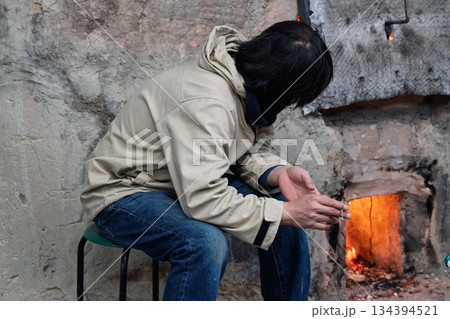 滋賀県甲賀市の焼き物の町信楽町に唯一残る登り窯を撮影 134394521