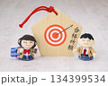 高校生の人形と合格祈願の絵馬 134399534