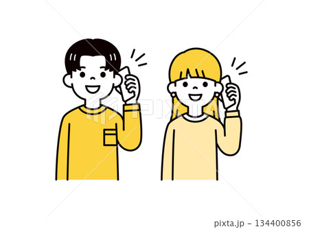 スマートフォンで話す・通話する、10代・20代の男性と女性の上半身ベクターイラスト素材セット 134400856