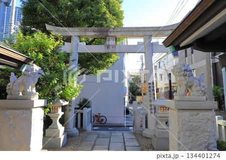 神楽坂若宮八幡神社　新宿区若宮町 134401274