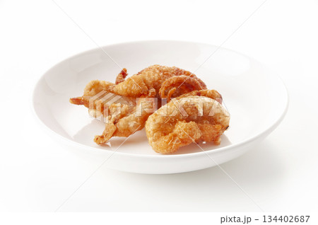 鶏皮のカリカリ揚げ 134402687