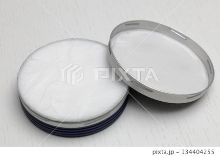 メンズハンドクリーム缶1 メンズハンドクリーム缶1 134404255