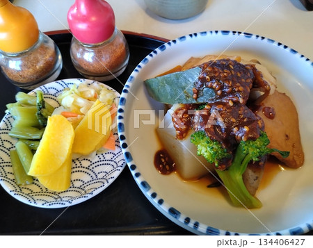 美味しそうな新蕎麦定食 134406427