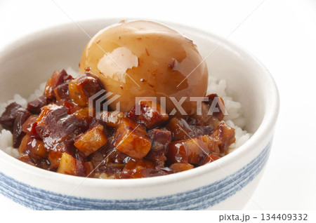 ルーロー飯 魯肉飯 ルーロー飯 魯肉飯 134409332