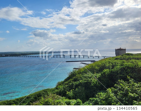 栗間島から望む栗間大橋 134410565