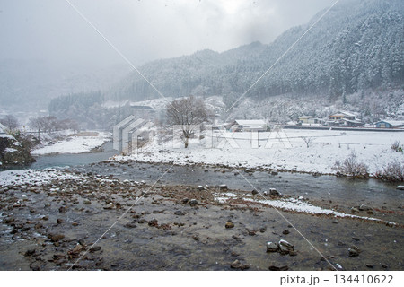 冬の馬瀬川《岐阜県 下呂市 馬瀬》 134410622