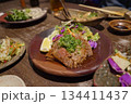 焼肉やサラダの肉料理 焼肉やサラダの肉料理 134411437