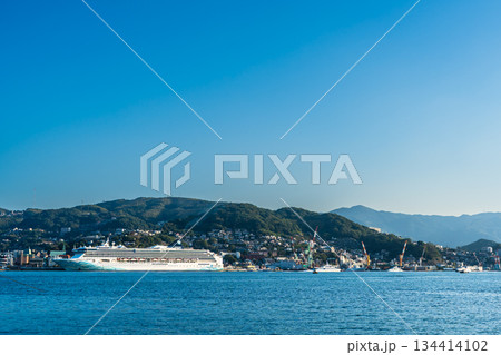 長崎港客船入港（Norwegian Spirit）対岸から【長崎市】 134414102